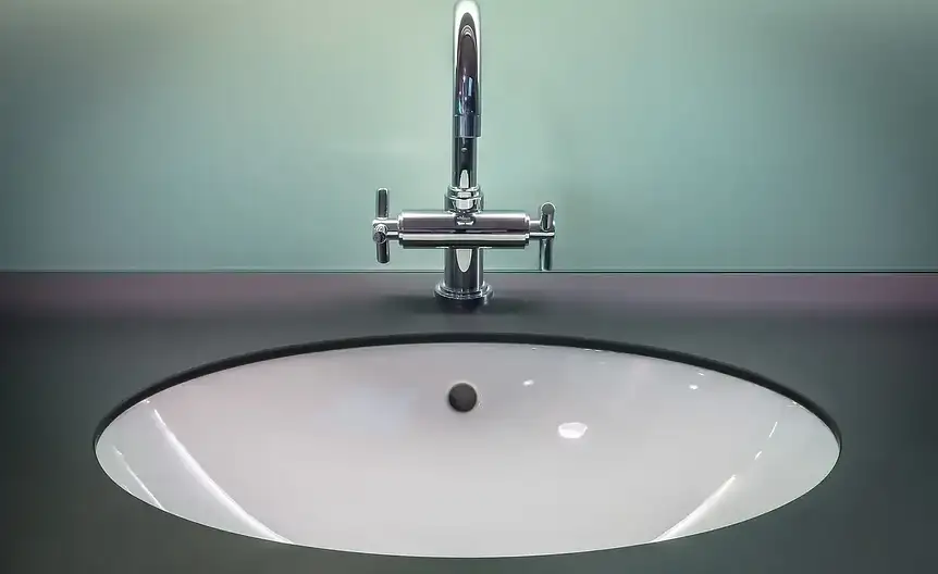 Bateria wykonana ze stali nierdzewnej o eleganckim wygladzie i wysokiej odpornosci na rdzewienie