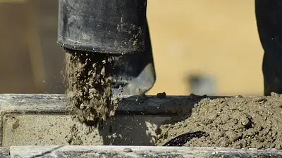 Jaki beton na chudziaka wybrać? Poradnik fundamentowy
